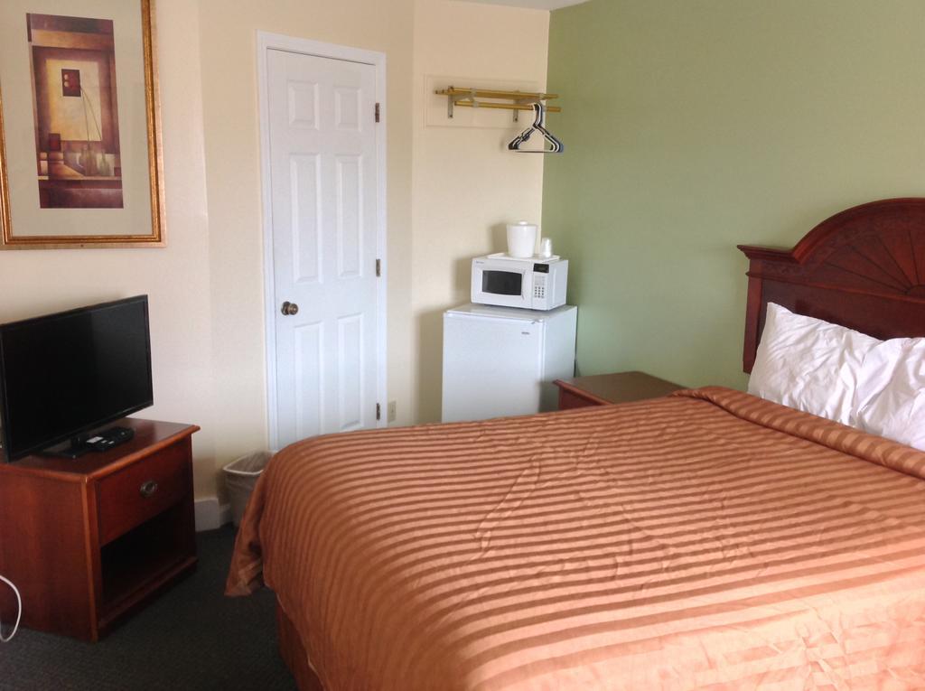 Relax Inn Webster エクステリア 写真