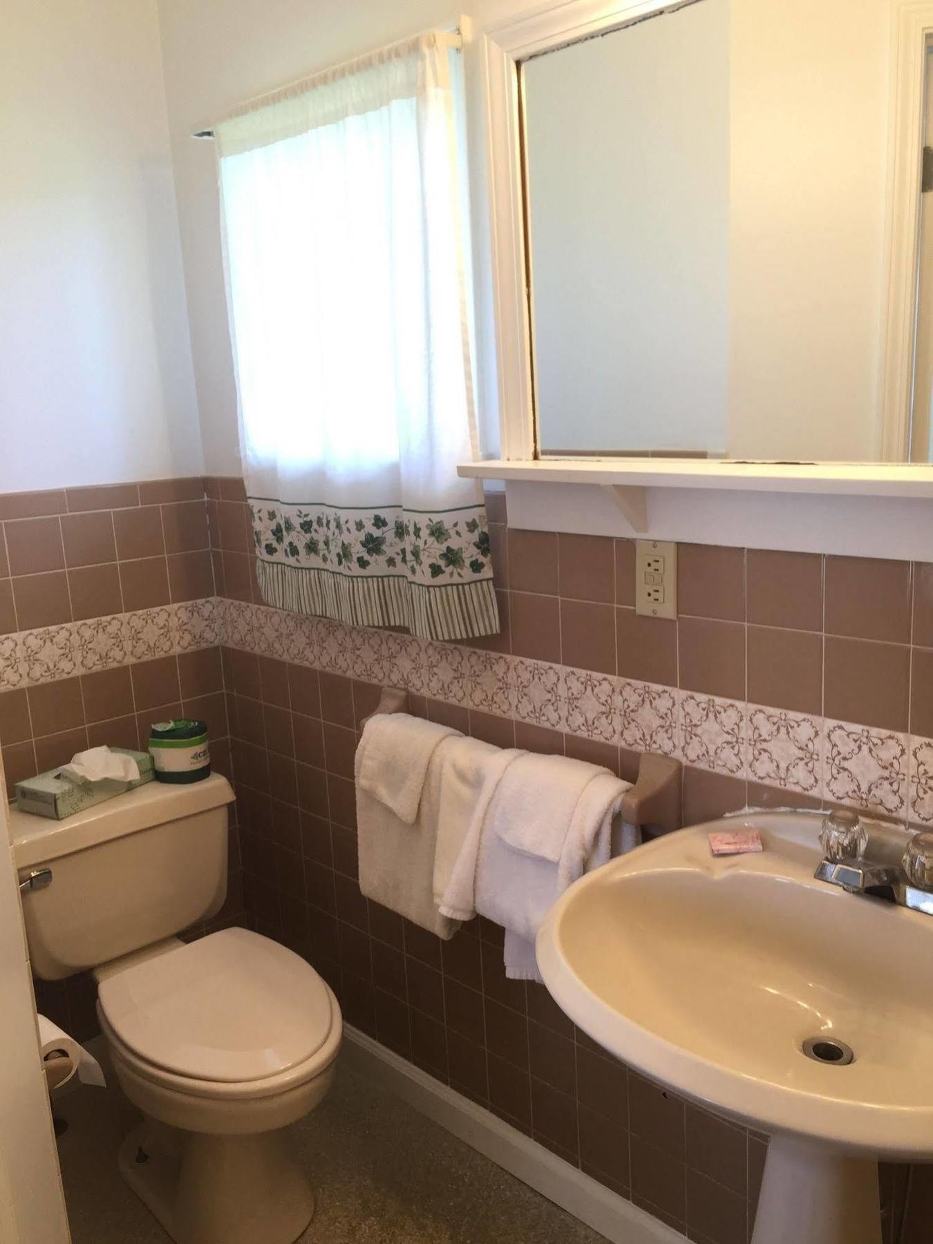 Relax Inn Webster エクステリア 写真